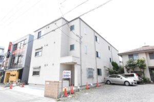 築10年の軽量鉄骨3階建て一棟収益物件にて売却と終活のお手伝い♪