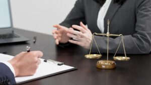 家賃値上げを理由に追い出し可能？法的リスクと立ち退き・賃料UP対応を事例で解説